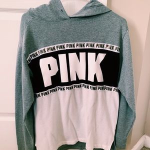 Pink sweatshirt in great condition